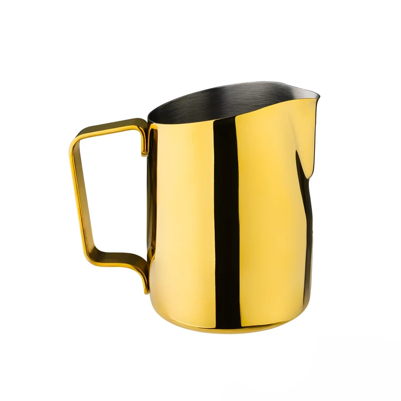 WPM 15 oz Round Spout Pitcher