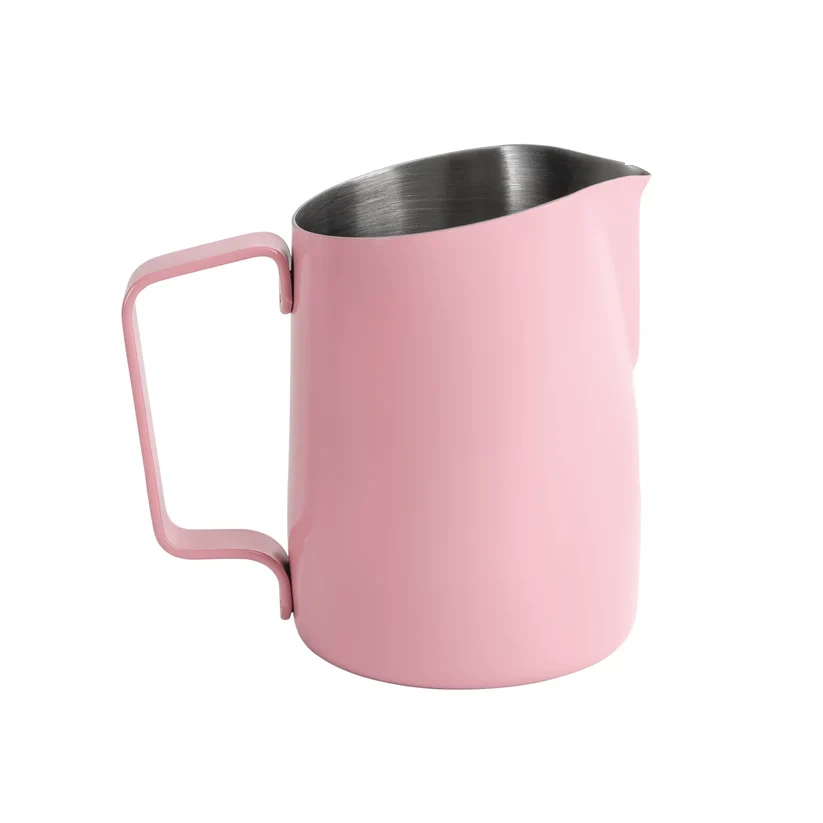 WPM 15 oz Round Spout Pitcher