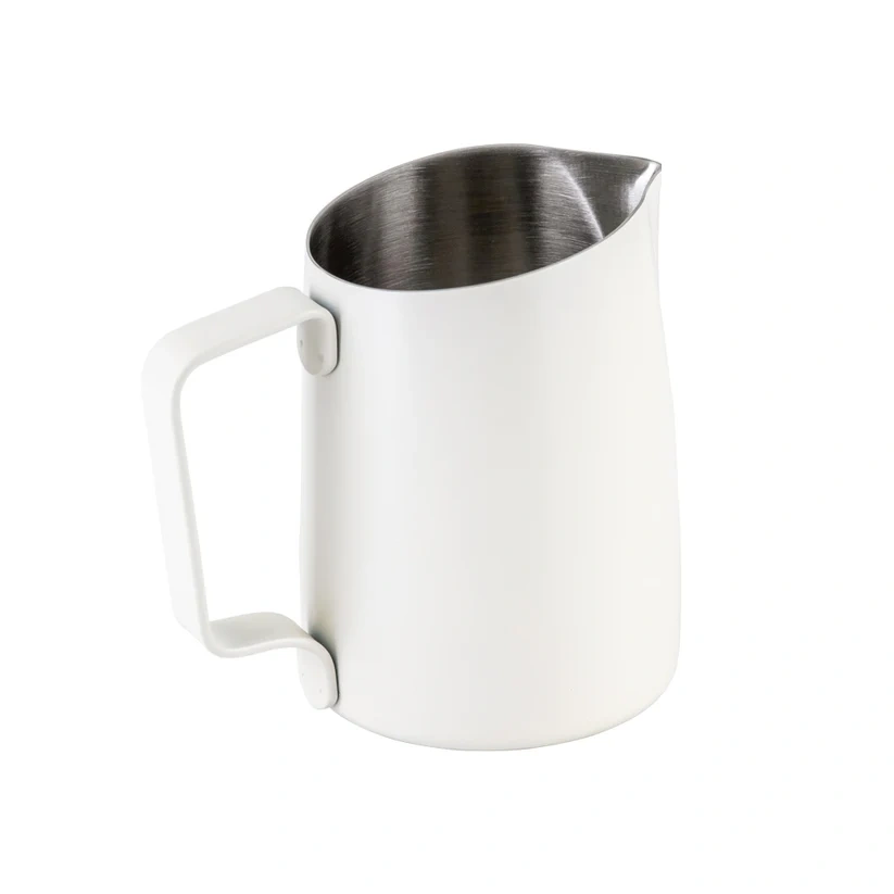 WPM 15 oz Sharp Spout Pitcher